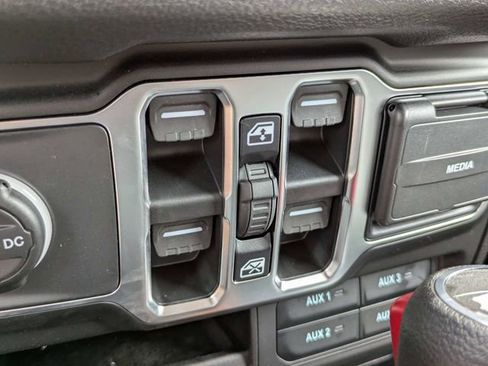 New 2026 Jeep Wrangler Unlimited Sport AWD/4WD image 21
