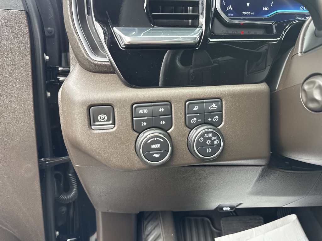 Used 2022 Chevrolet Silverado 1500 LTZ w/ LTZ Premium Package AWD/4WD image 20