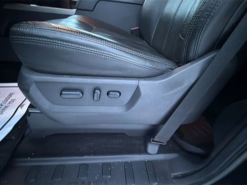 Used 2013 Ford F250 Platinum image 27