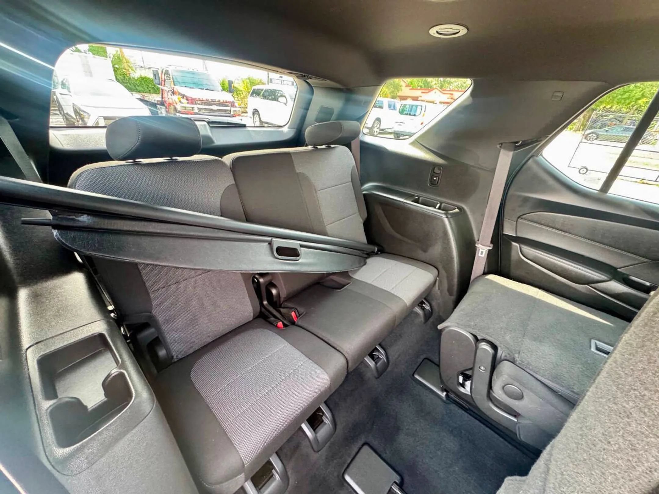 Used 2022 Chevrolet Traverse LT FWD image 23