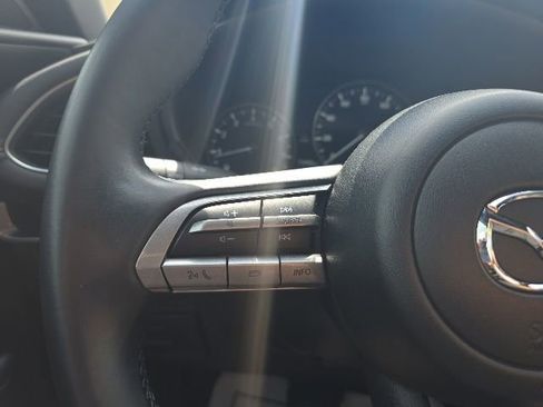 Used 2023 MAZDA MAZDA3 s FWD image 25