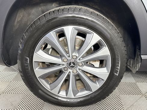 Used 2021 Mercedes-Benz GLE 350 w/ 3rd Row Seat Package image 30