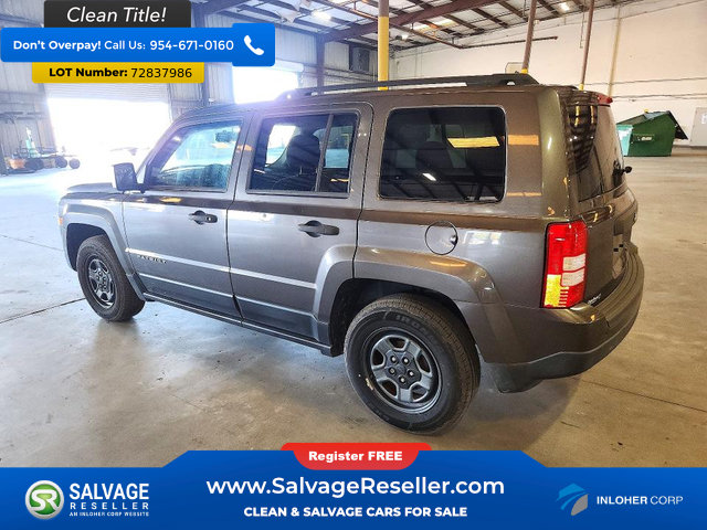 Used 2016 Jeep Patriot Sport w/ Mopar Trailer Tow Group FWD image 3