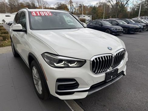 Used 2023 BMW X5 xDrive40i w/ Premium Package image 5