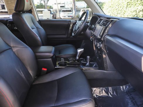 Used 2024 Toyota 4Runner TRD Off-Road Premium w/ Off Road Premium Plus Package AWD/4WD image 18