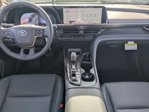 New 2026 Toyota Crown Signia AWD/4WD image 13