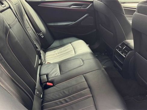 Used 2018 BMW 530i image 14