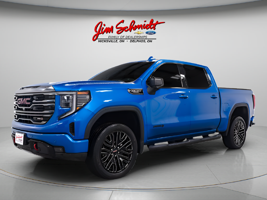 Used 2023 GMC Sierra 1500 AT4 w/ Technology Package AWD/4WD image 3