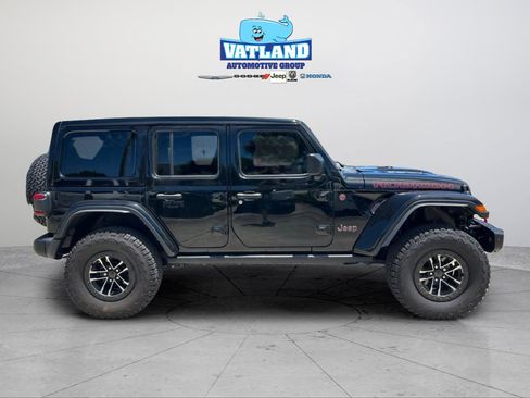 Used 2024 Jeep Wrangler Unlimited Rubicon AWD/4WD image 6