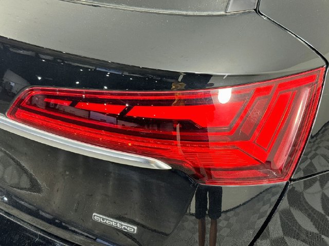 Used 2023 Audi Q5 2.0T Premium w/ Convenience Package AWD/4WD image 31