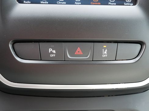 Used 2021 Jeep Cherokee Latitude Lux image 31