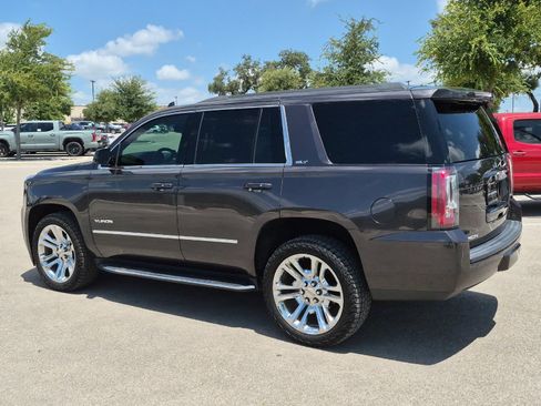 Used 2017 GMC Yukon SLT w/ Premium Edition AWD/4WD image 3