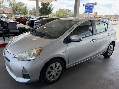 Used 2014 Toyota Prius C Two FWD image 4