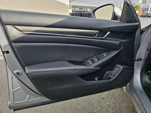 Used 2020 Honda Accord Sport image 11