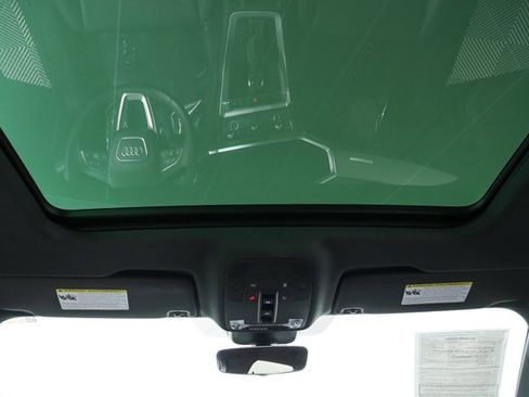 Used 2023 Audi Q3 2.0T Premium w/ Convenience Package image 18