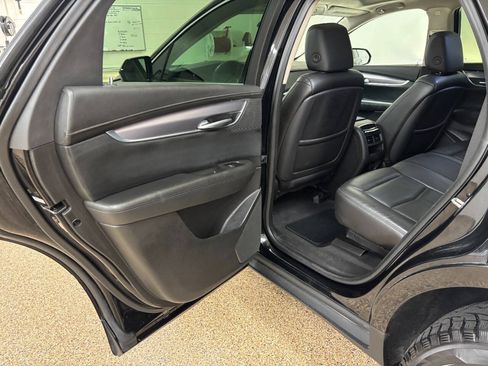 Used 2019 Cadillac XT5 Luxury AWD/4WD image 12