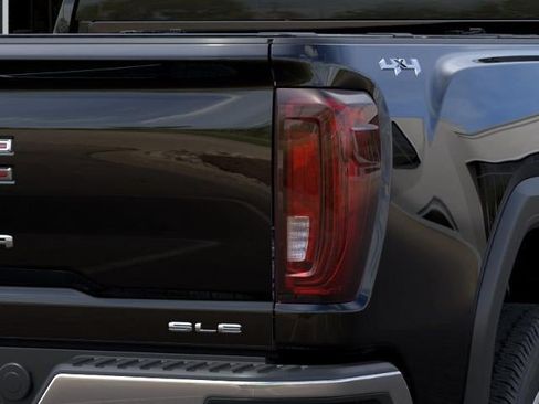 New 2026 GMC Sierra 2500 SLE w/ SLE Value Package; AWD/4WD image 11
