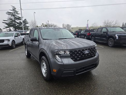 New 2026 Ford Maverick XL image 3