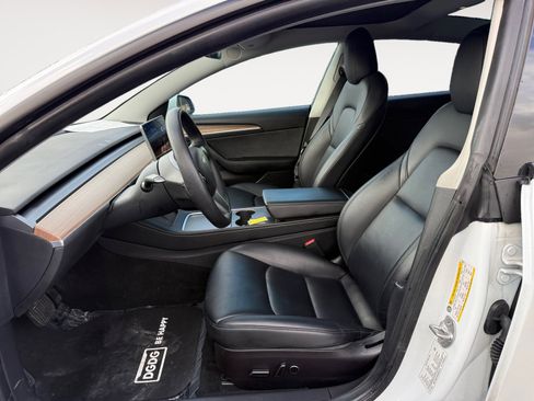 Used 2022 Tesla Model 3 Long Range image 10