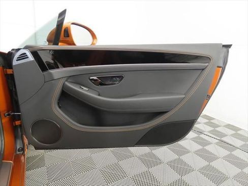 New 2025 Bentley Continental GTC image 33