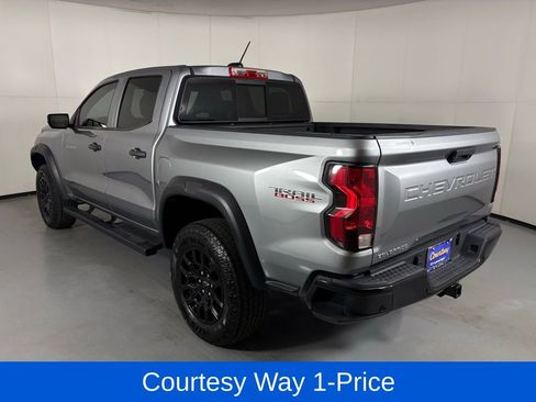 Used 2023 Chevrolet Colorado Trail Boss w/ Technology Package AWD/4WD image 8