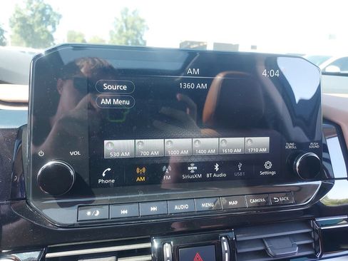 Used 2023 Nissan Pathfinder Platinum AWD/4WD image 15