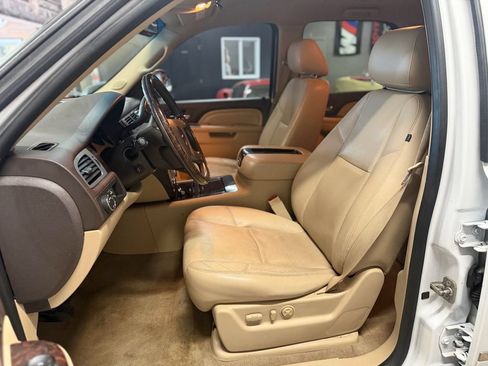 Used 2012 GMC Yukon Denali AWD/4WD image 14