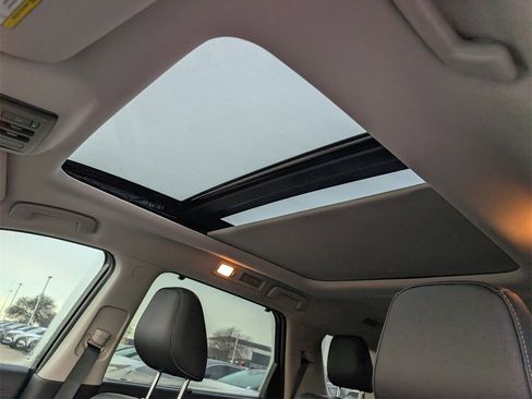 New 2026 Nissan Pathfinder SL image 20