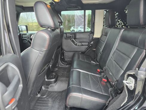 Used 2012 Jeep Wrangler Unlimited Sahara image 11
