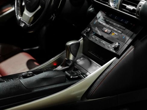 Used 2016 Lexus IS 200t w/ F Sport Package RWD image 29