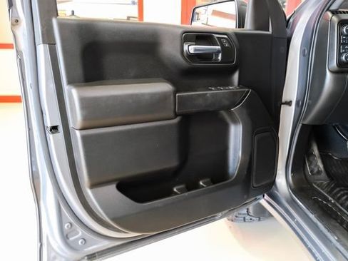 Used 2021 Chevrolet Silverado 1500 Custom Trail Boss w/ LPO, Dark Essentials Package image 39