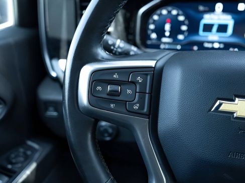 Used 2023 Chevrolet Silverado 1500 LT AWD/4WD image 25