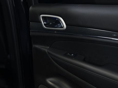 Used 2021 Jeep Grand Cherokee SRT AWD/4WD image 29