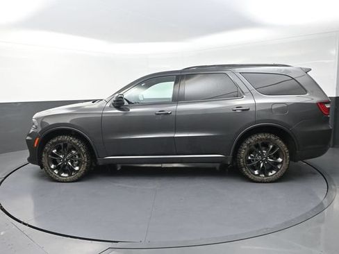 Used 2024 Dodge Durango GT w/ Blacktop Package AWD/4WD image 4