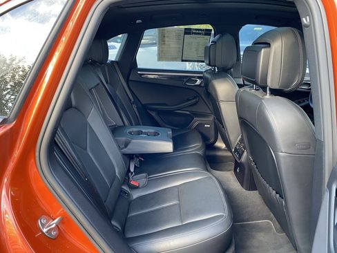 Used 2022 Porsche Macan image 35