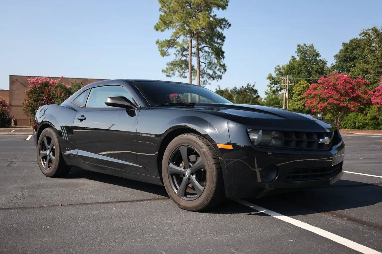 Used 2013 Chevrolet Camaro LS RWD image 7