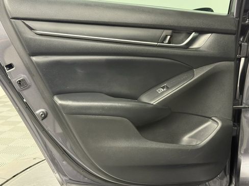 Used 2018 Honda Accord Sport image 35