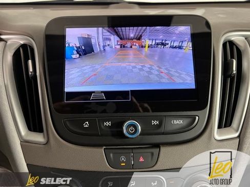Used 2024 Chevrolet Malibu LT FWD image 15