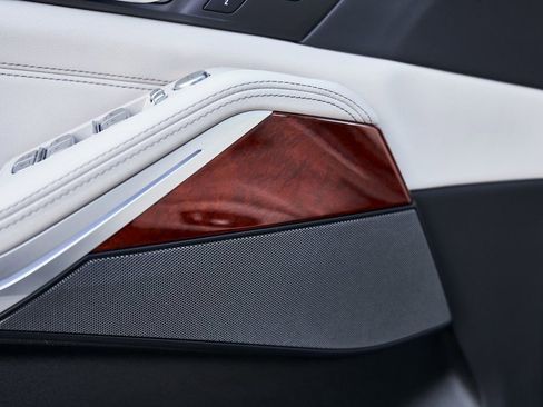 Used 2024 BMW ALPINA XB7 image 38