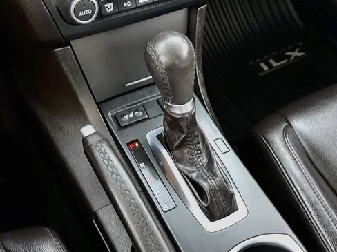 Used 2019 Acura ILX FWD image 19