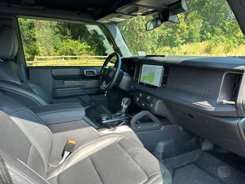 Used 2025 Ford Bronco Badlands AWD/4WD image 23
