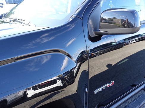 Used 2022 GMC Canyon AT4 image 7