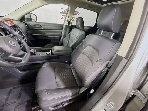 Certified 2023 Nissan Pathfinder SV w/ SV Premium Package AWD/4WD image 26