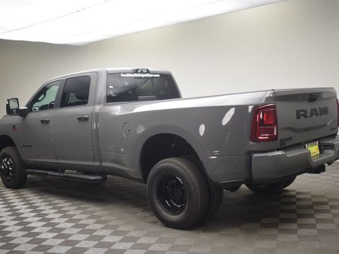 New 2026 RAM 3500 Big Horn AWD/4WD image 12
