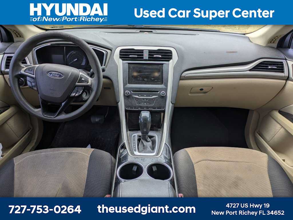 Used 2013 Ford Fusion SE FWD image 10