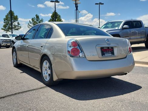 Used 2005 Nissan Altima 2.5 S w/ (S02) Side Airbags Pkg FWD image 6