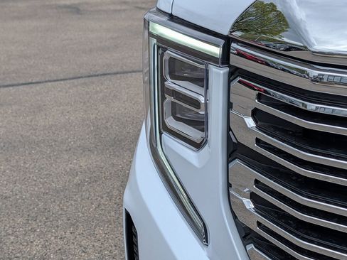 New 2026 GMC Sierra 1500 Denali w/ Denali Reserve Package AWD/4WD image 4