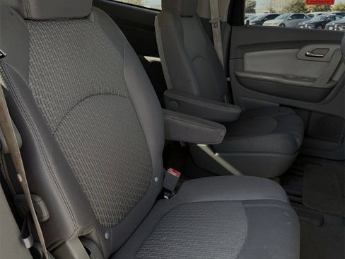 Used 2011 Chevrolet Traverse LT w/ Personal Connectivity Package image 23