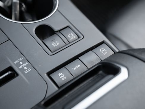 Used 2021 Toyota Highlander XSE image 36