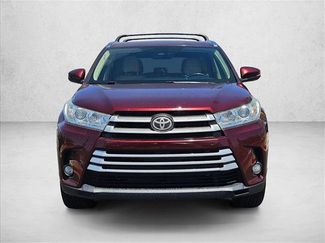 Used 2019 Toyota Highlander XLE FWD video 2